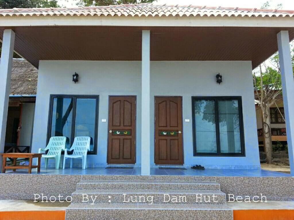 ลุงดำฮัทบีช Hotel Koh Samet Buitenkant foto