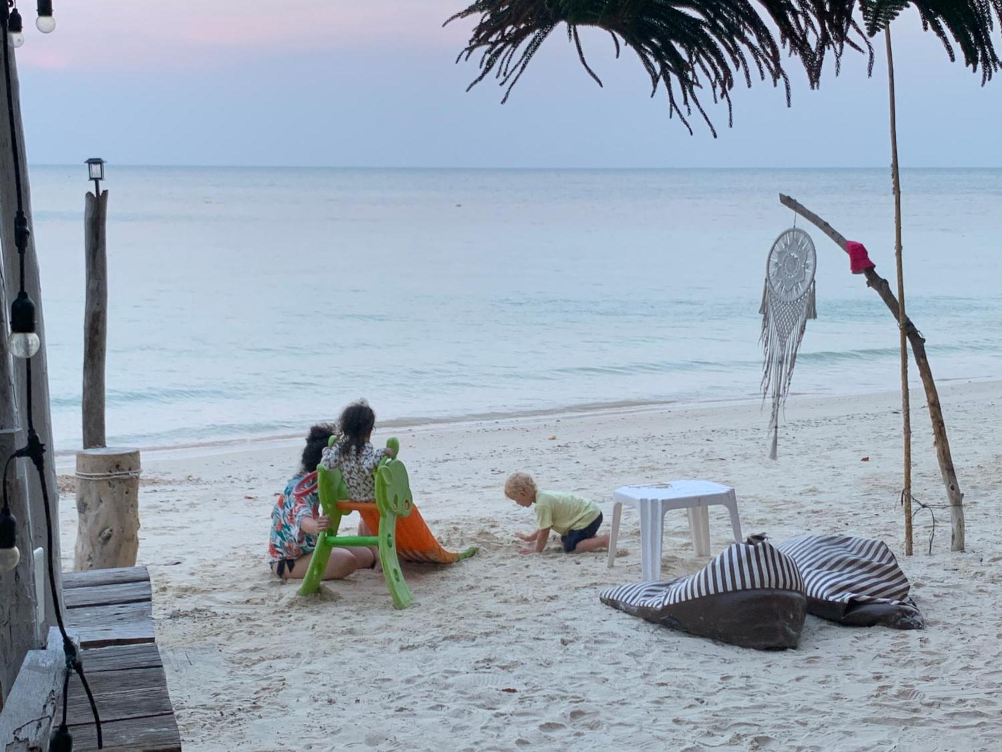 ลุงดำฮัทบีช Hotel Koh Samet Buitenkant foto